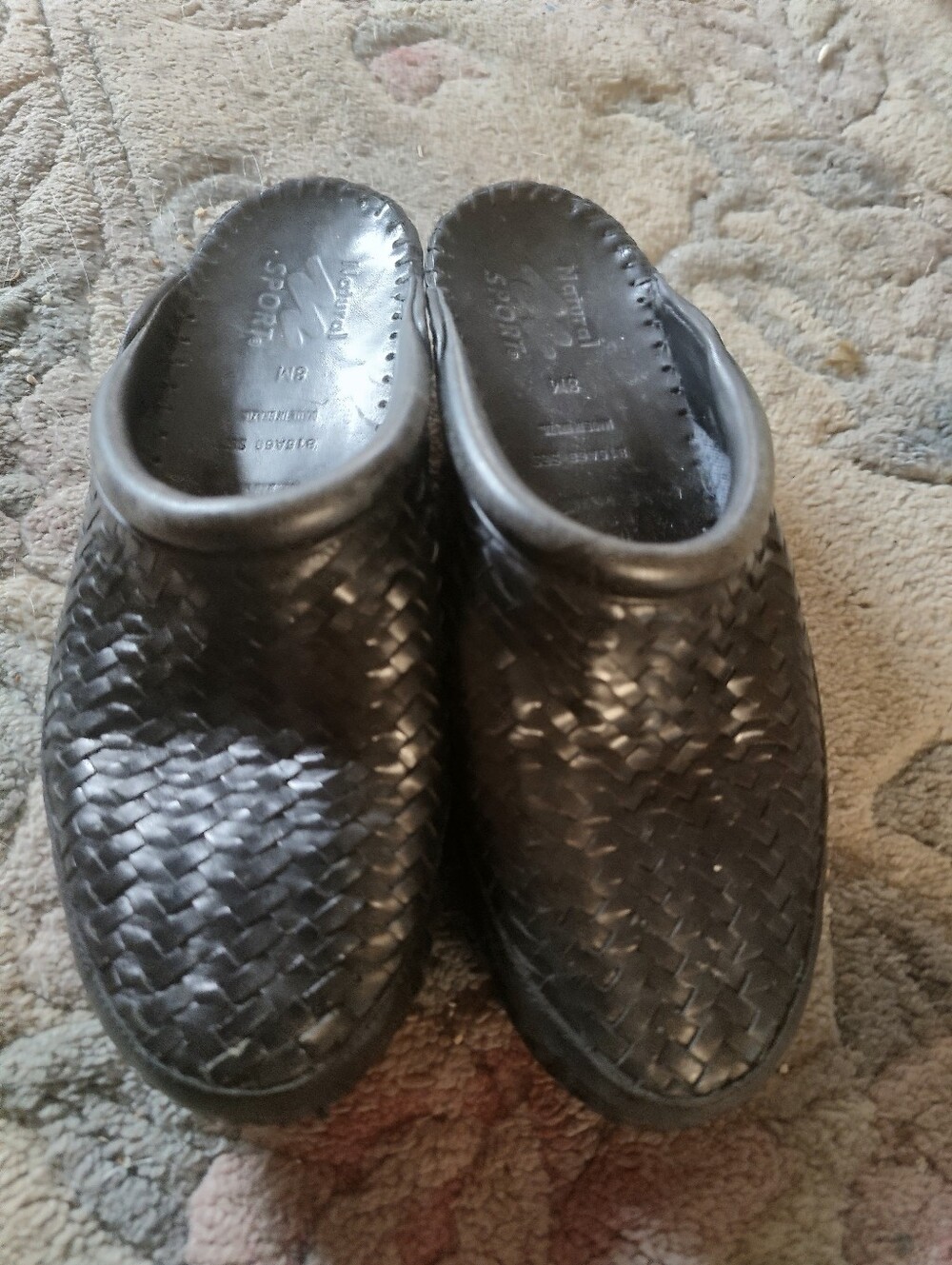 Ladies Black Woven Slip-On Clogs